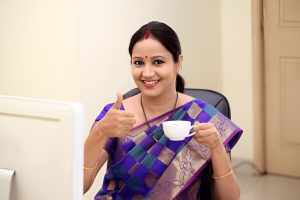 How to Wear a Saree fast for Office