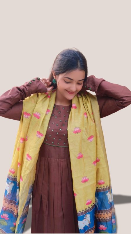 राजसी रंग ( RAJSI RANG ) - Complete kurta set with dupatta